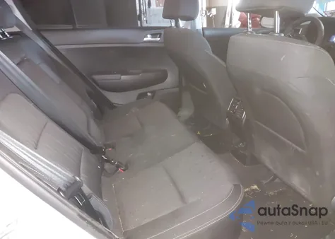 2020 Kia Sportage Lx z USA, uszkodzony, nr VIN KNDPMCAC1L7730590